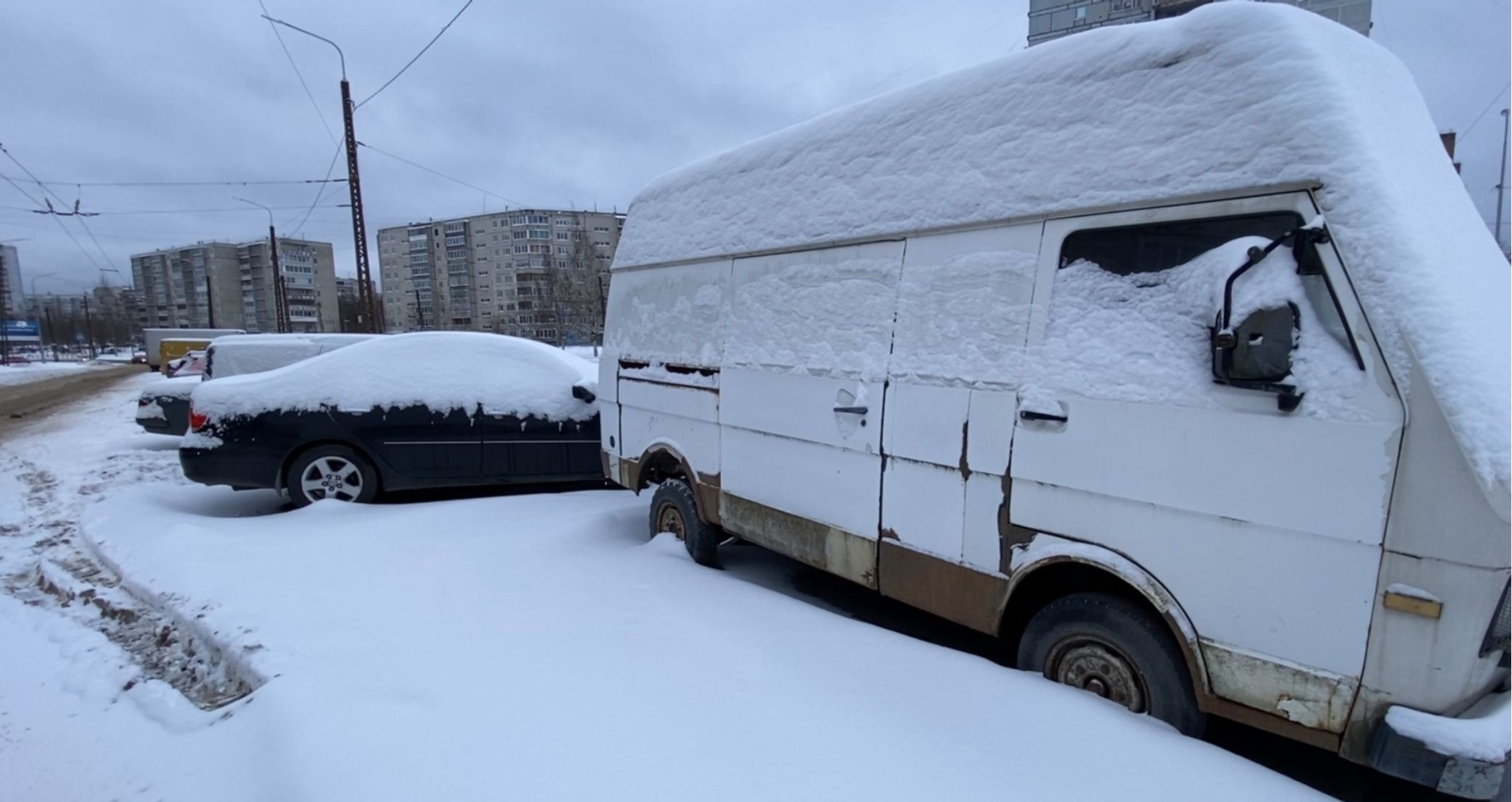 Препятствия для уборки снега в Петрозаводске