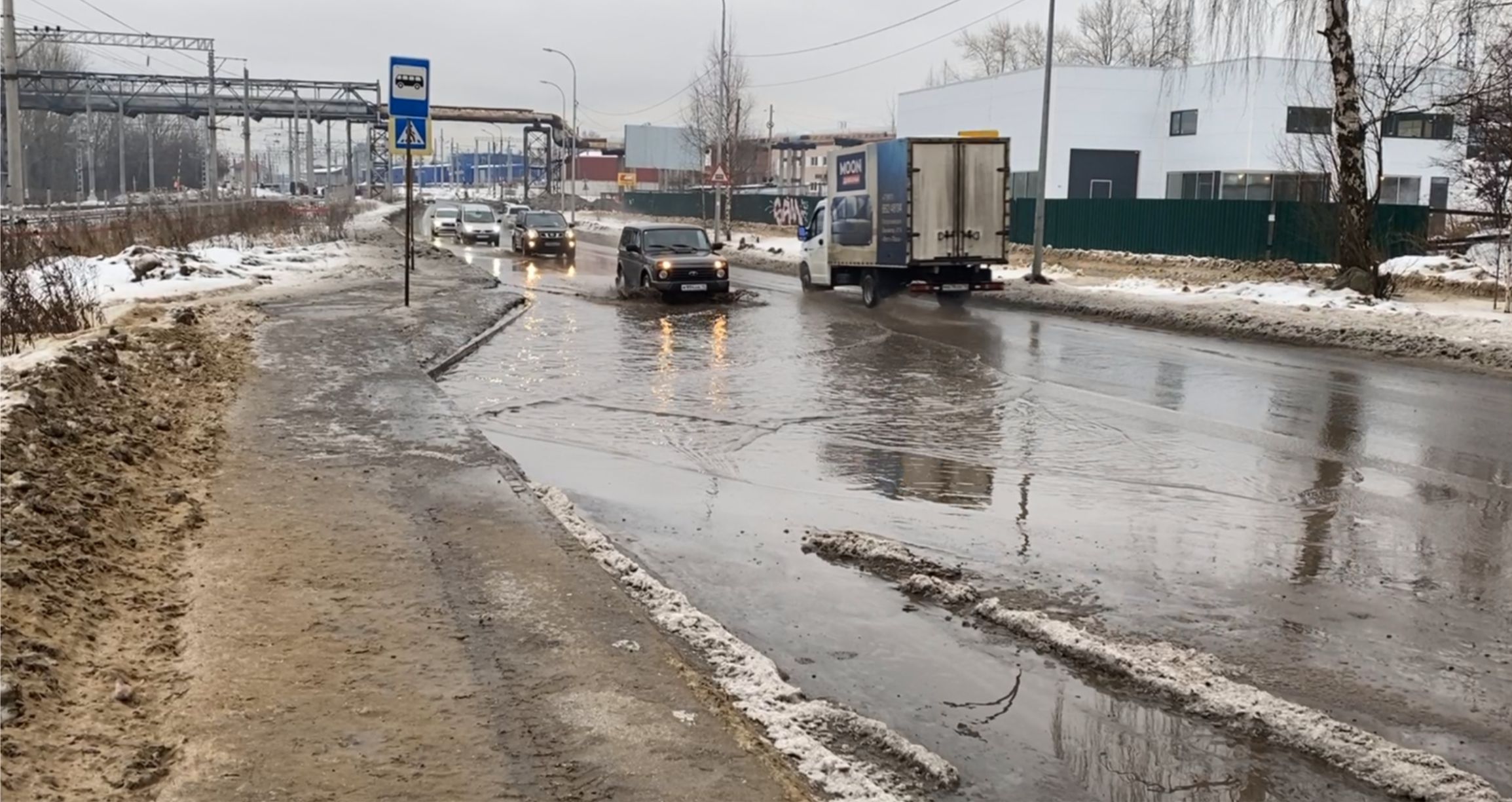 Затопленный пешеходный переход в Петрозаводске
