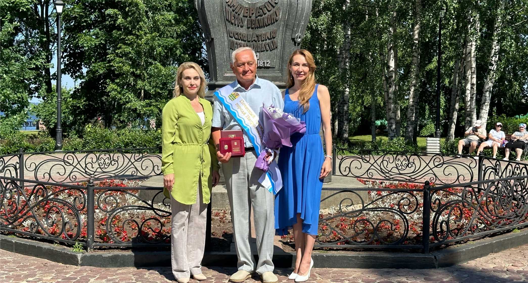 Валерий Петров за выдающийся вклад в развитие Петрозаводска получил знак отличия и стал почетным гражданином Петрозаводска